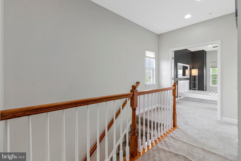 11718 LEESBOROUGH CIRCLE