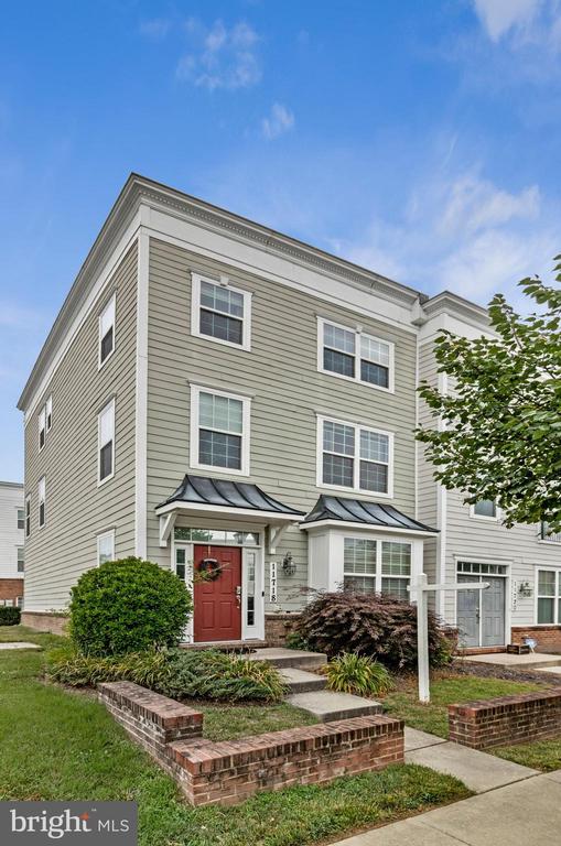 11718 LEESBOROUGH CIRCLE