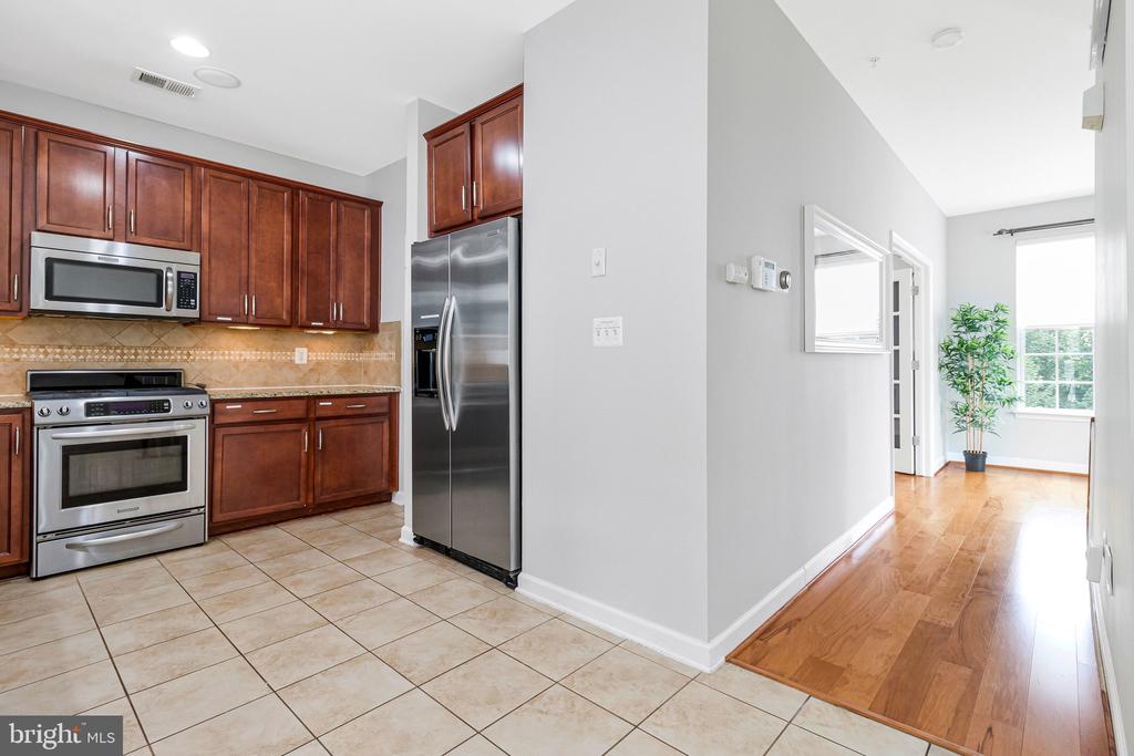 11718 LEESBOROUGH CIRCLE