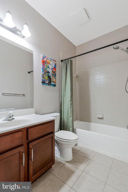 11718 LEESBOROUGH CIRCLE