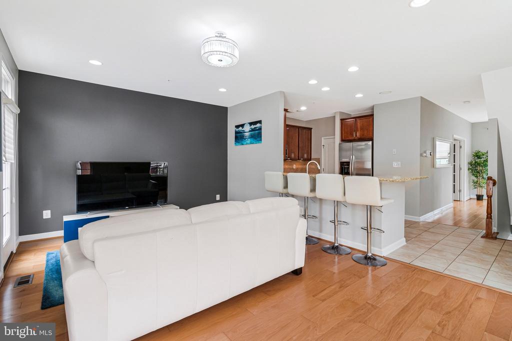 11718 LEESBOROUGH CIRCLE