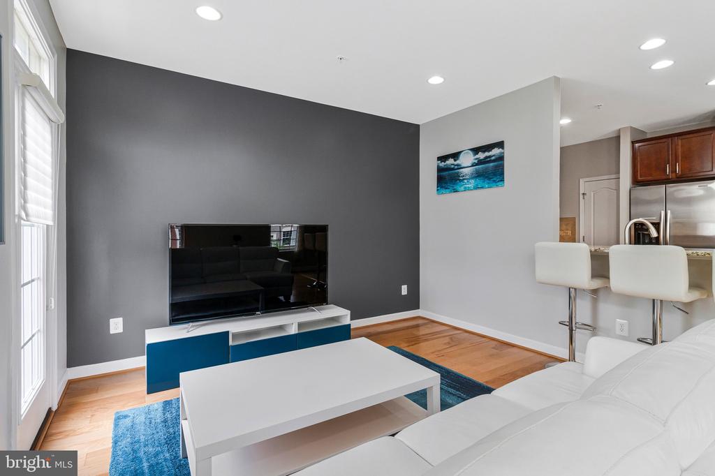 11718 LEESBOROUGH CIRCLE