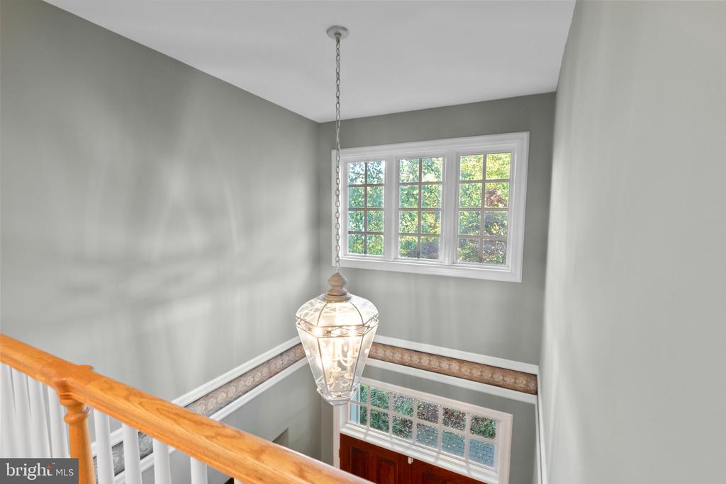 7016 WINTERBERRY LANE