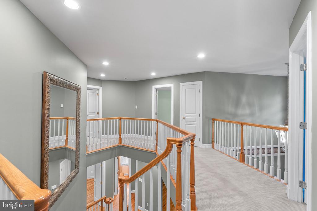 7016 WINTERBERRY LANE