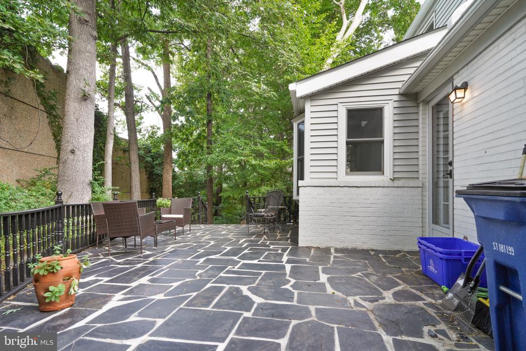 3603 FAIRCASTLE DRIVE