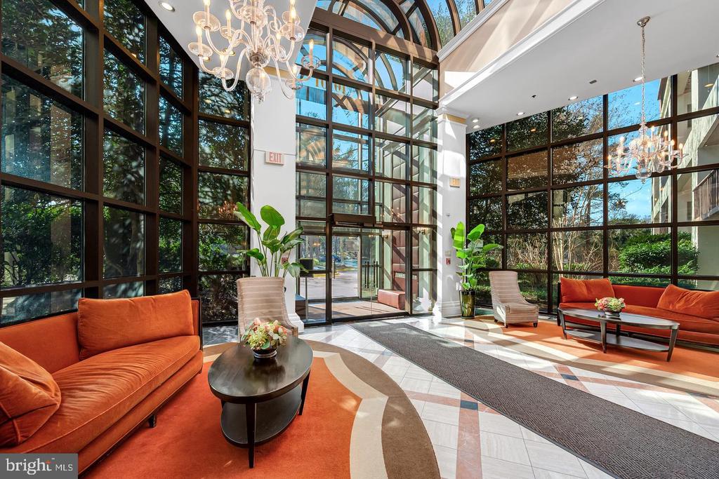 10101 GROSVENOR PLACE Unit: 1804
