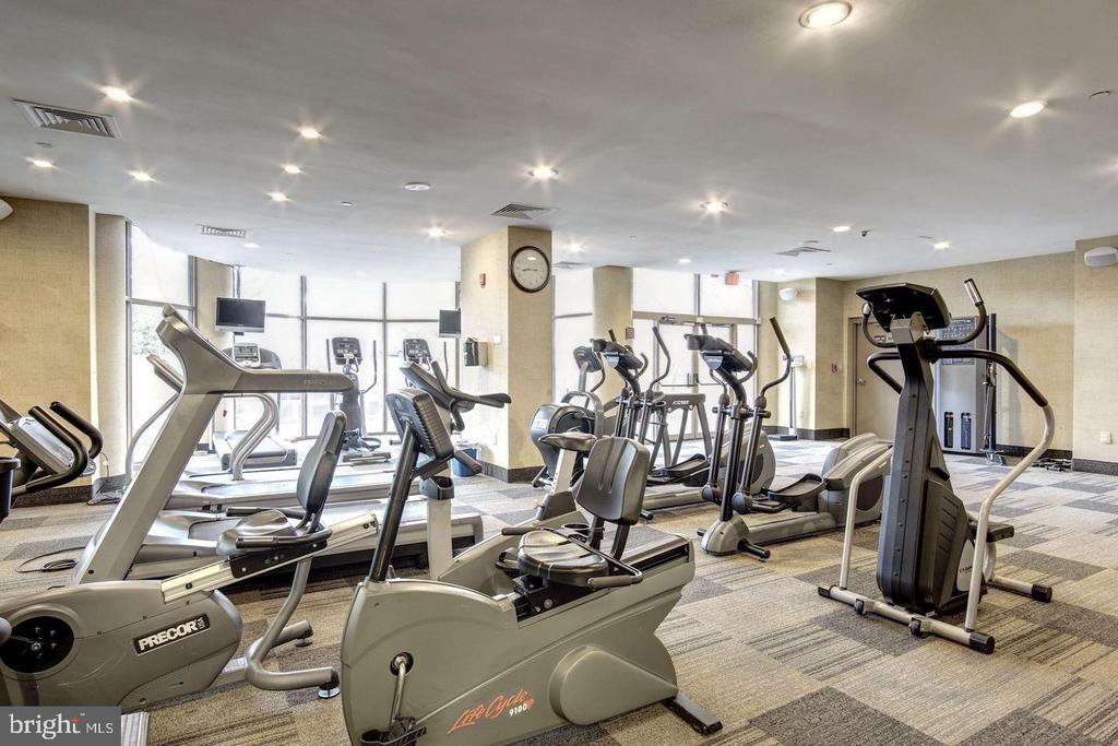 10101 GROSVENOR PLACE Unit: 1804