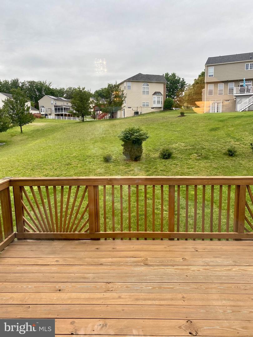 14702 FARNHAM LANE