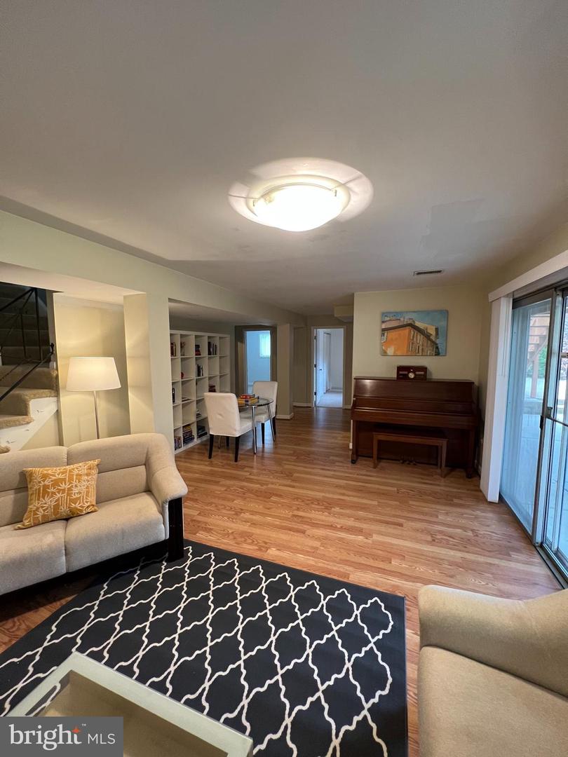 13127 WELLFORD DRIVE