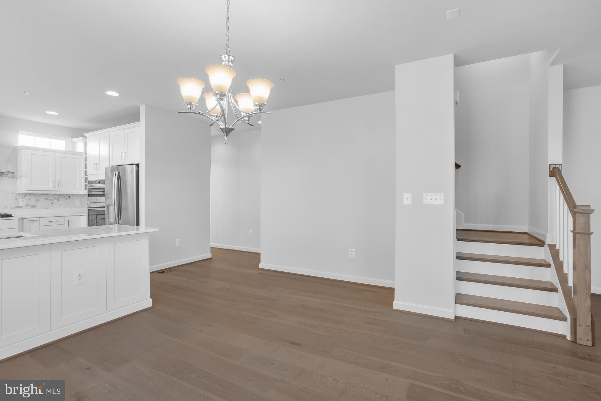 609 Skiff WAY