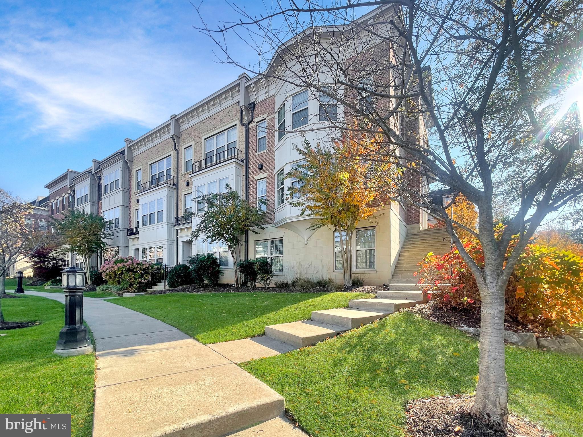 500 Overlook Park DRIVE Unit: 27