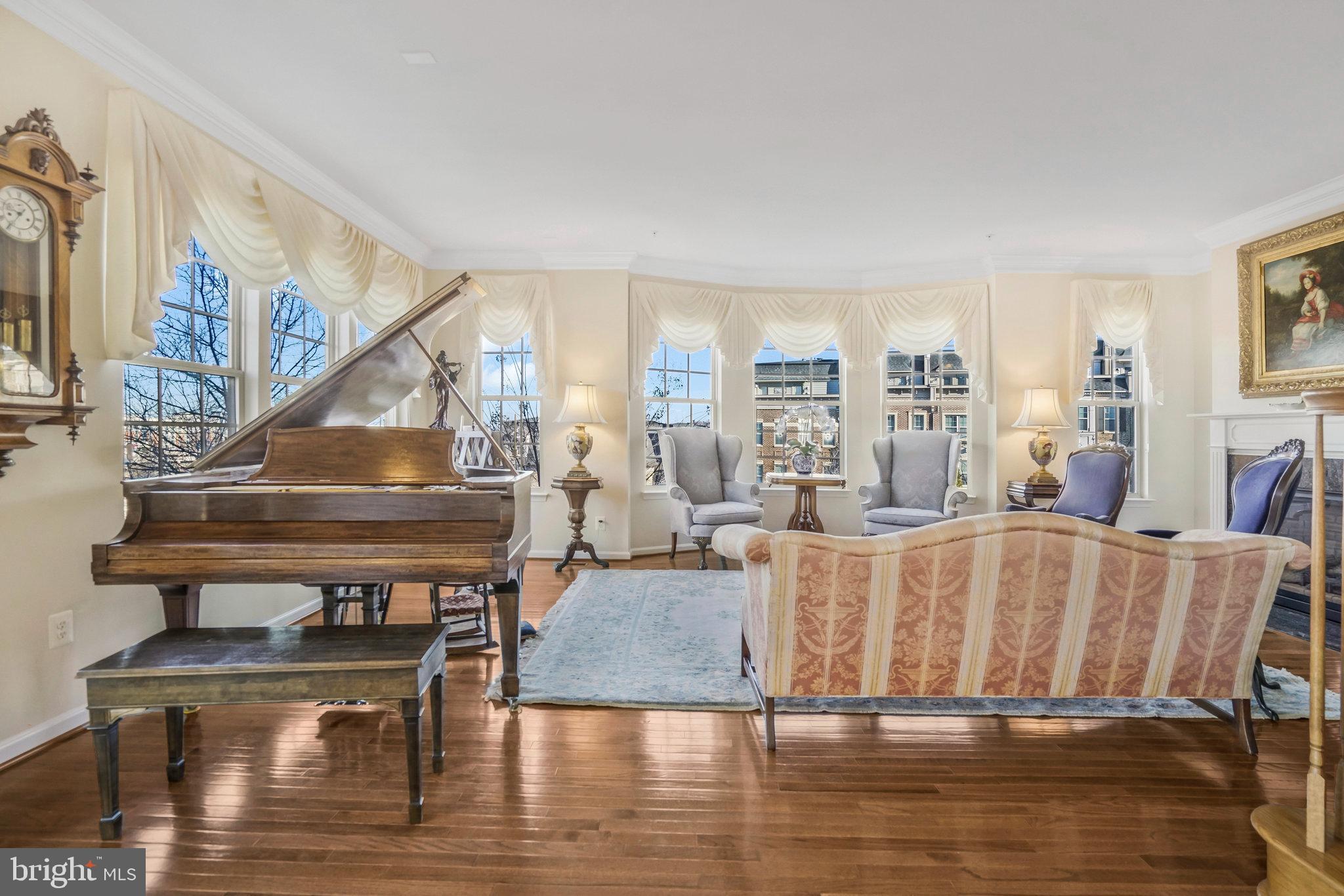 500 Overlook Park DRIVE Unit: 27