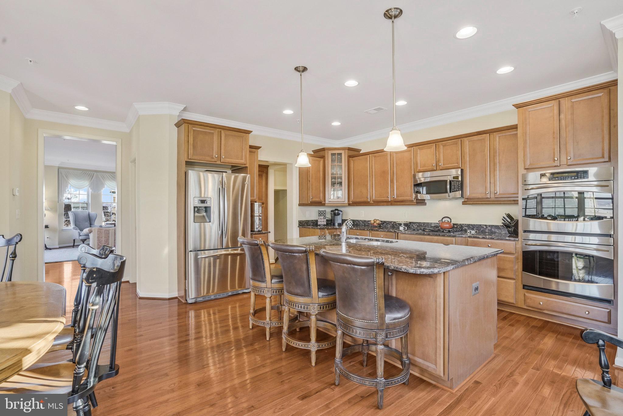 500 Overlook Park DRIVE Unit: 27