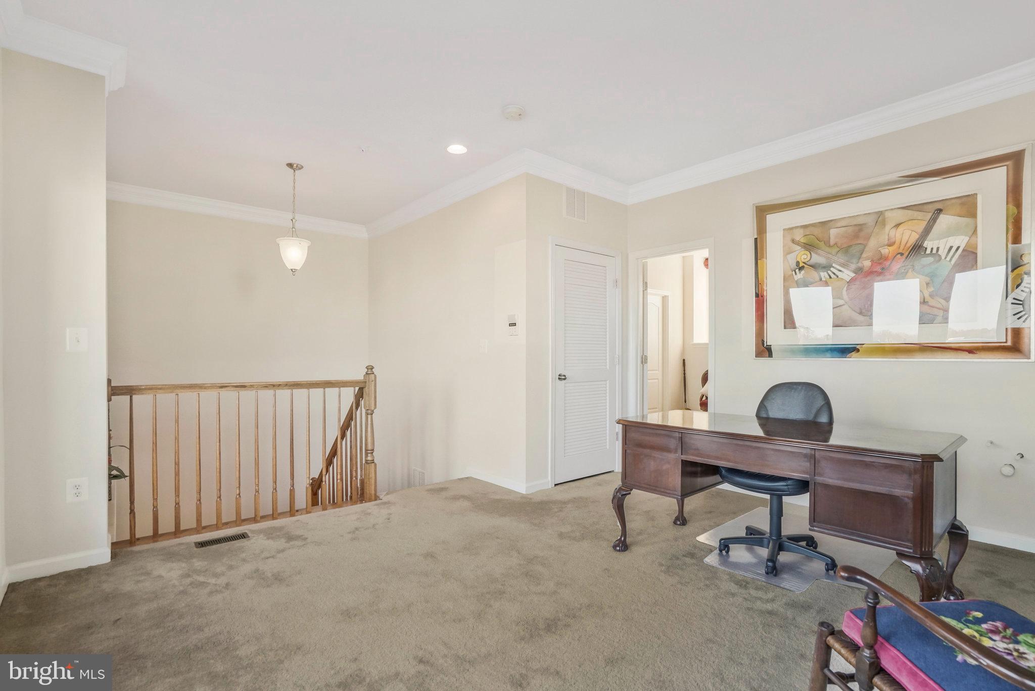500 Overlook Park DRIVE Unit: 27