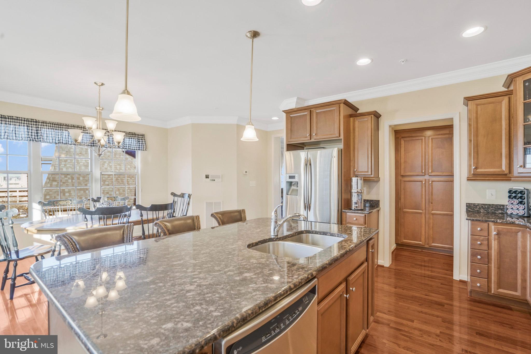 500 Overlook Park DRIVE Unit: 27