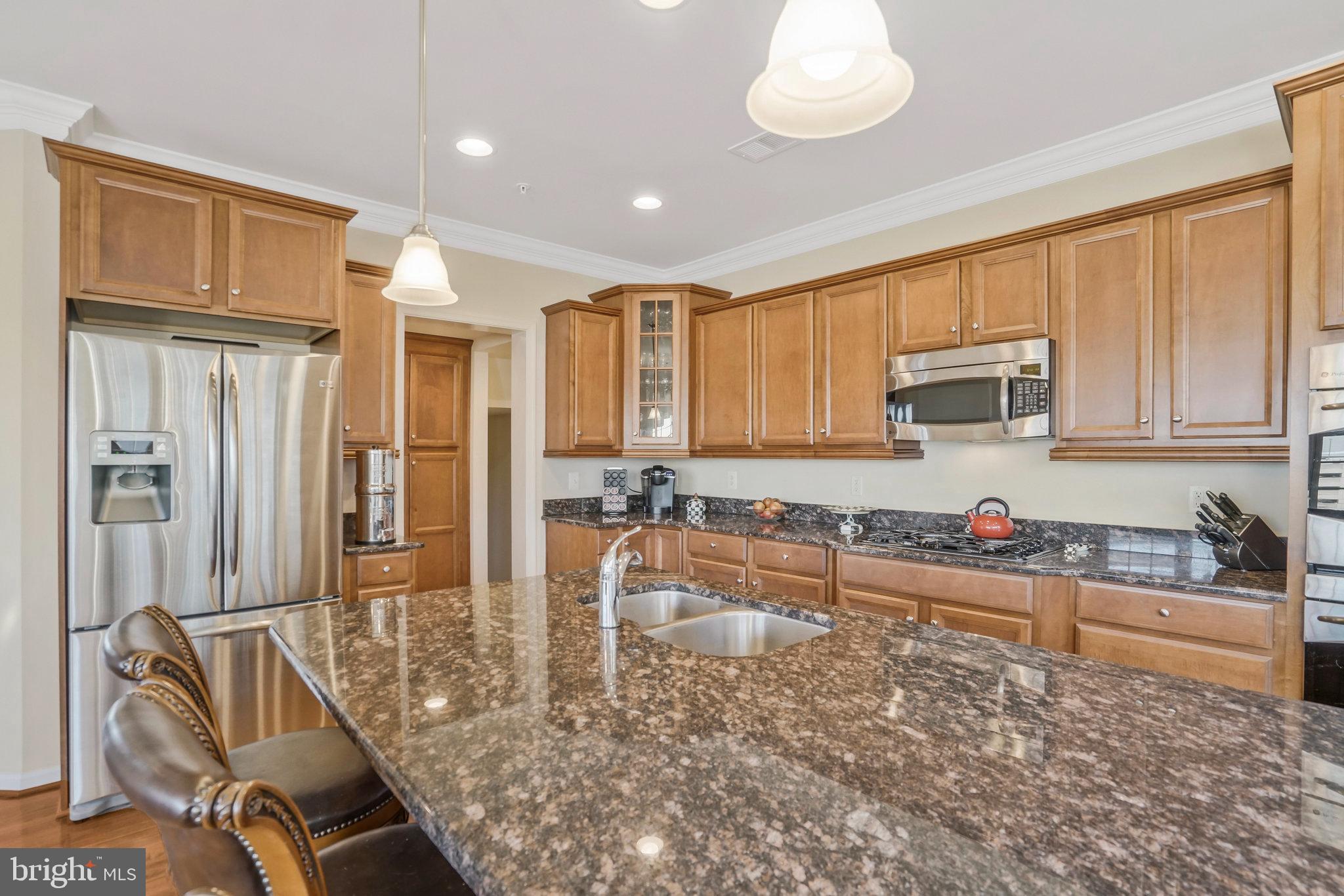 500 Overlook Park DRIVE Unit: 27