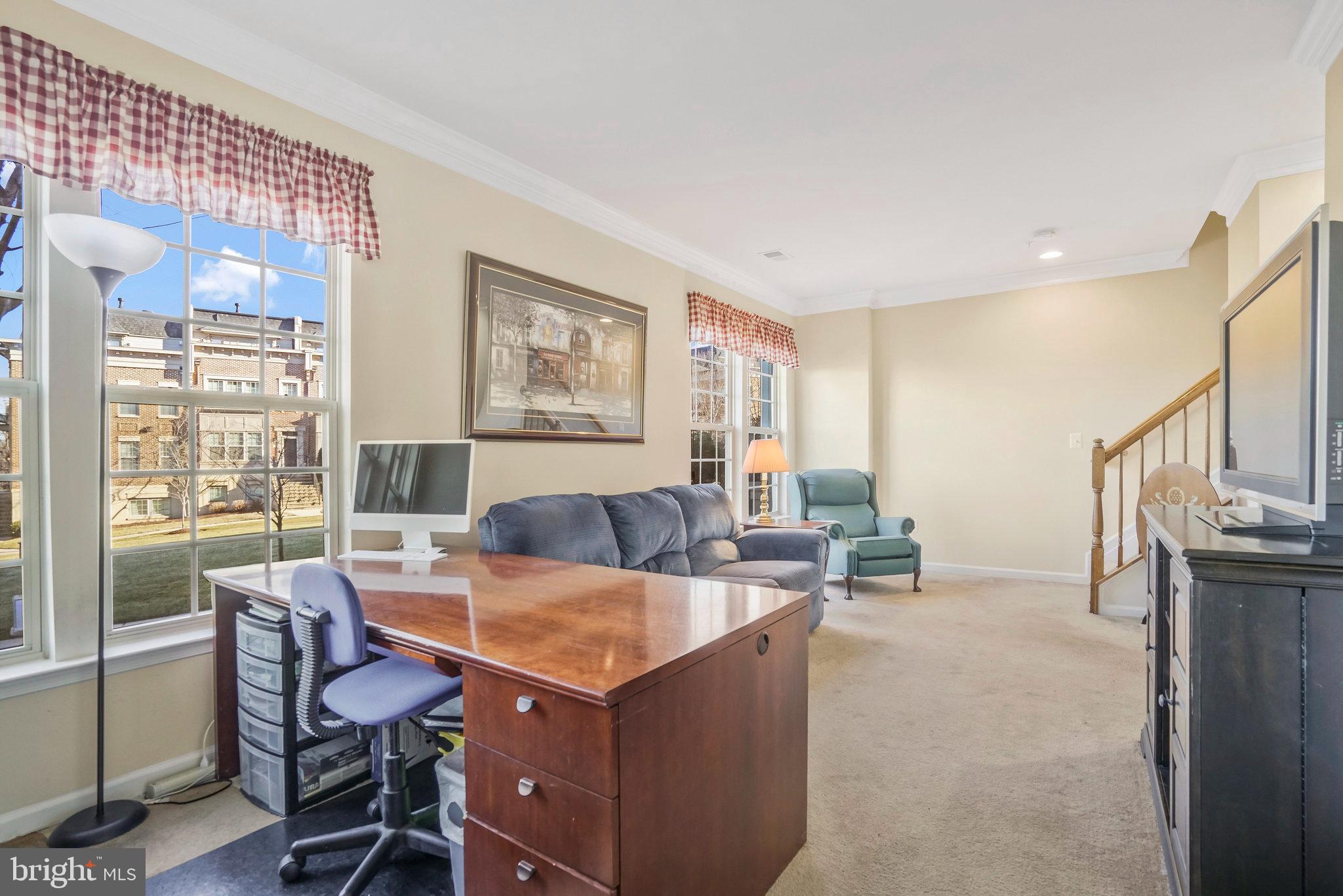 500 Overlook Park DRIVE Unit: 27