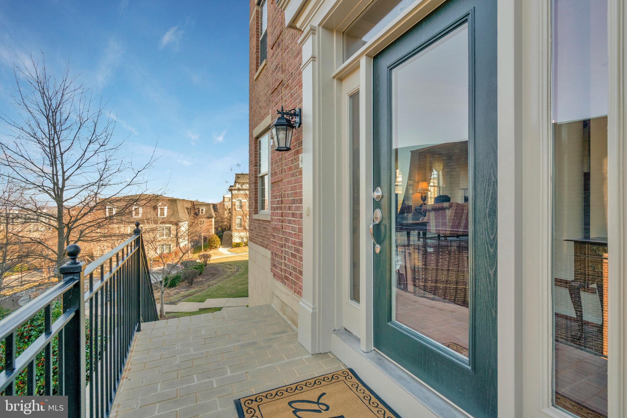 500 Overlook Park DRIVE Unit: 27