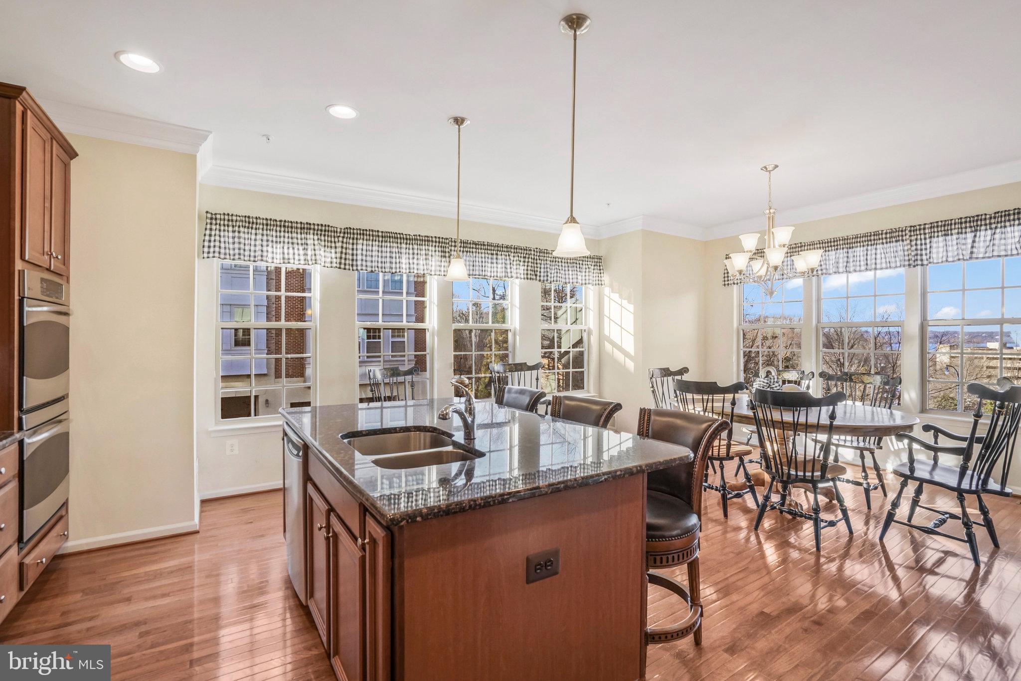 500 Overlook Park DRIVE Unit: 27