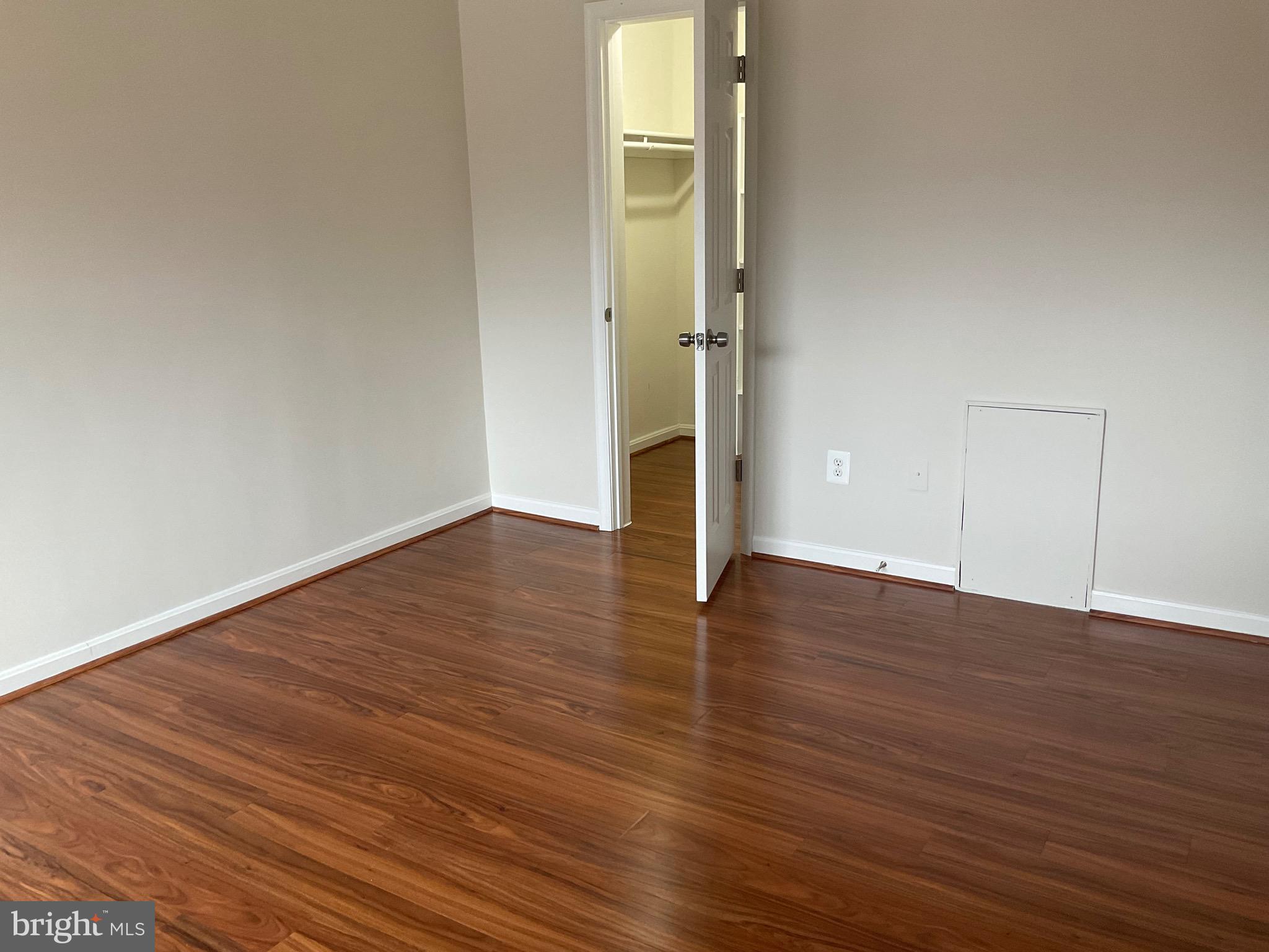 3825 Hamilton St #C-201