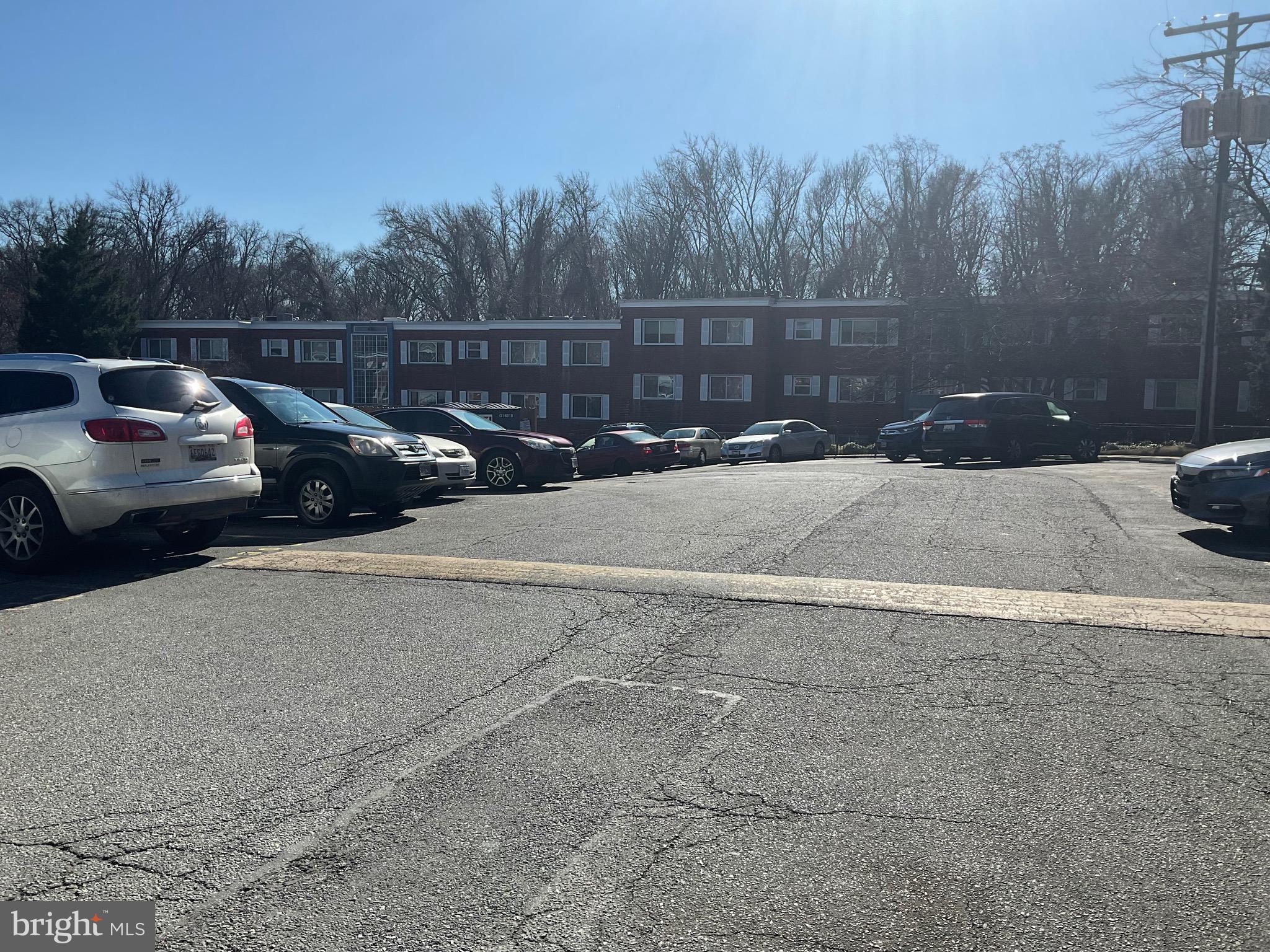 3825 Hamilton St #C-201