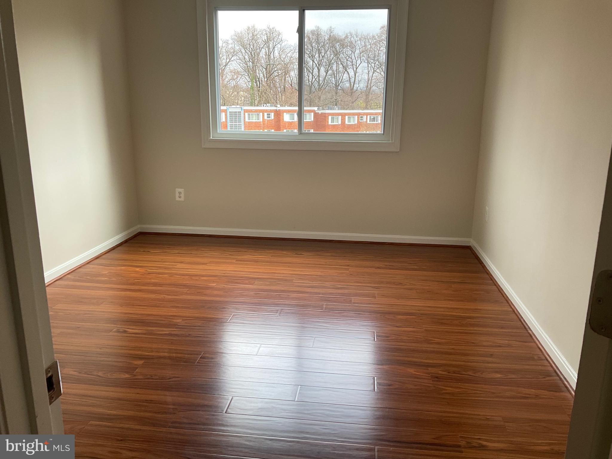 3825 Hamilton St #C-201