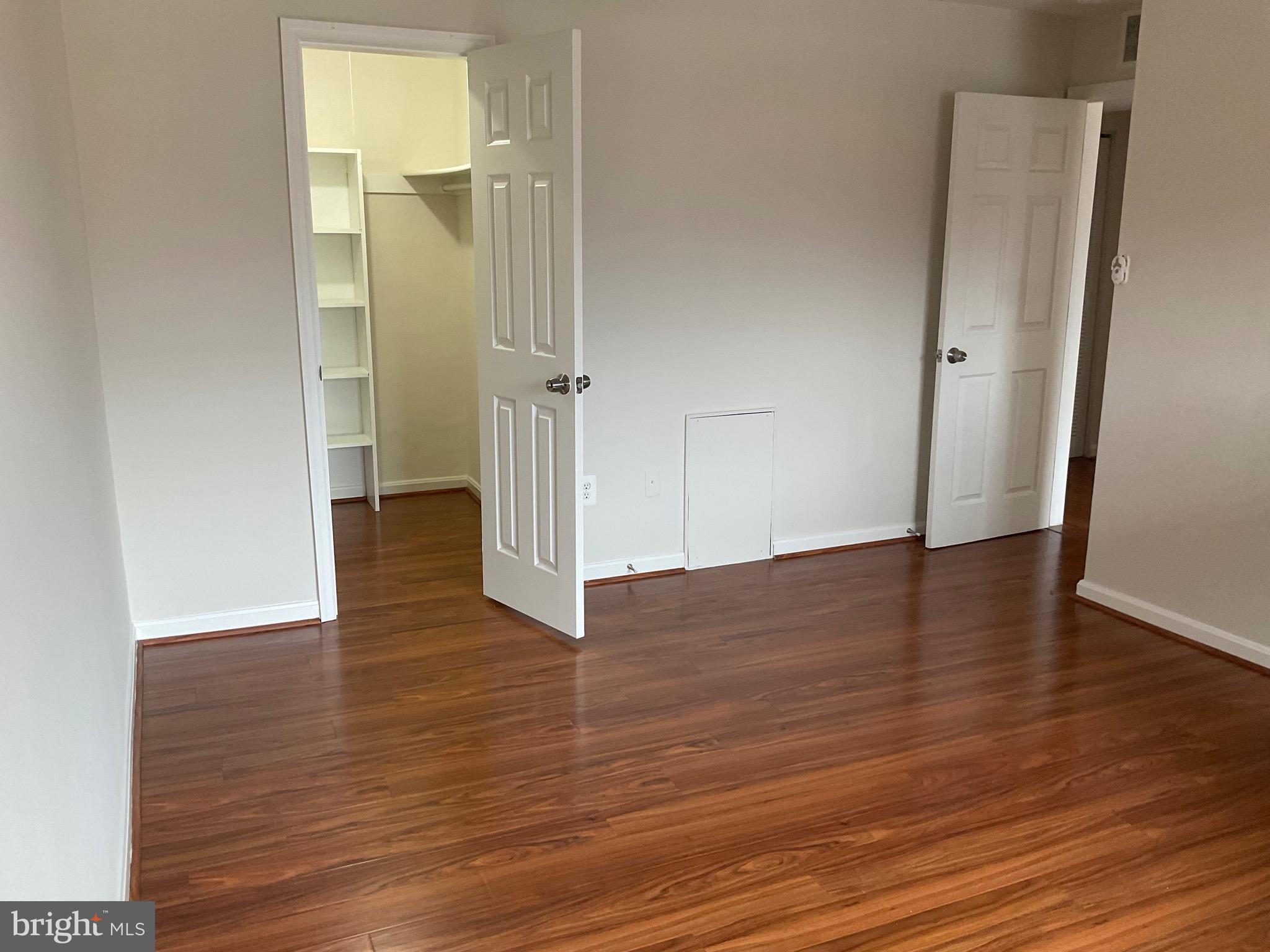 3825 Hamilton St #C-201