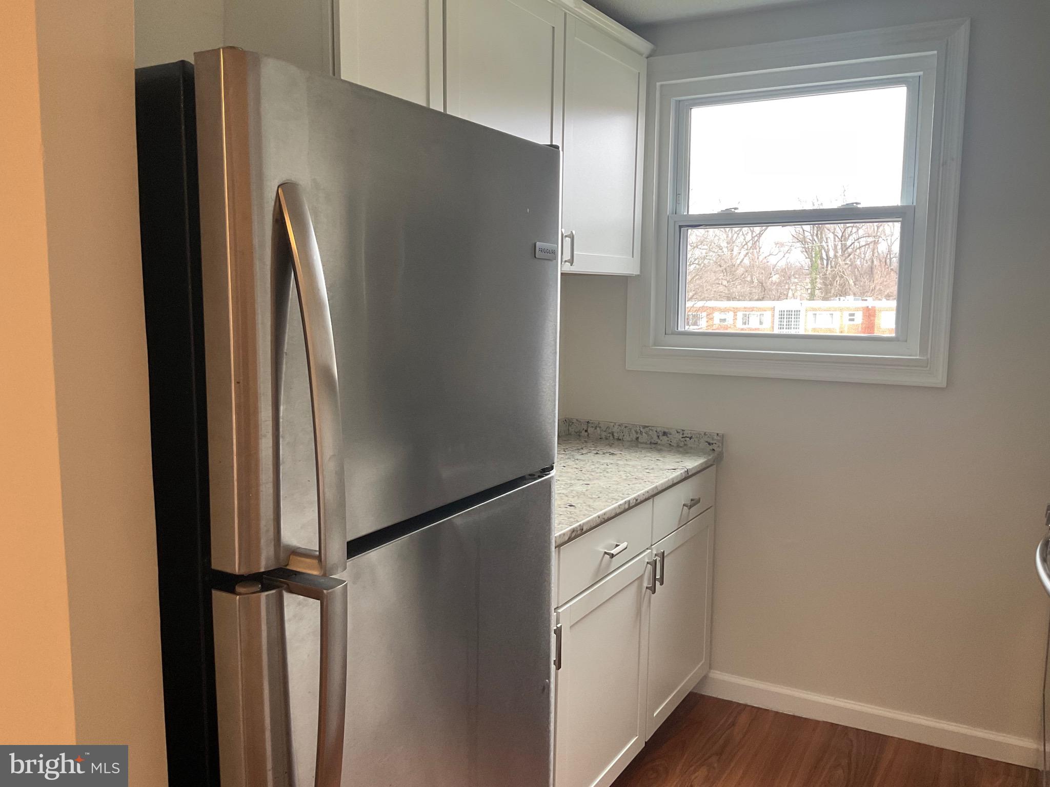 3825 Hamilton St #C-201