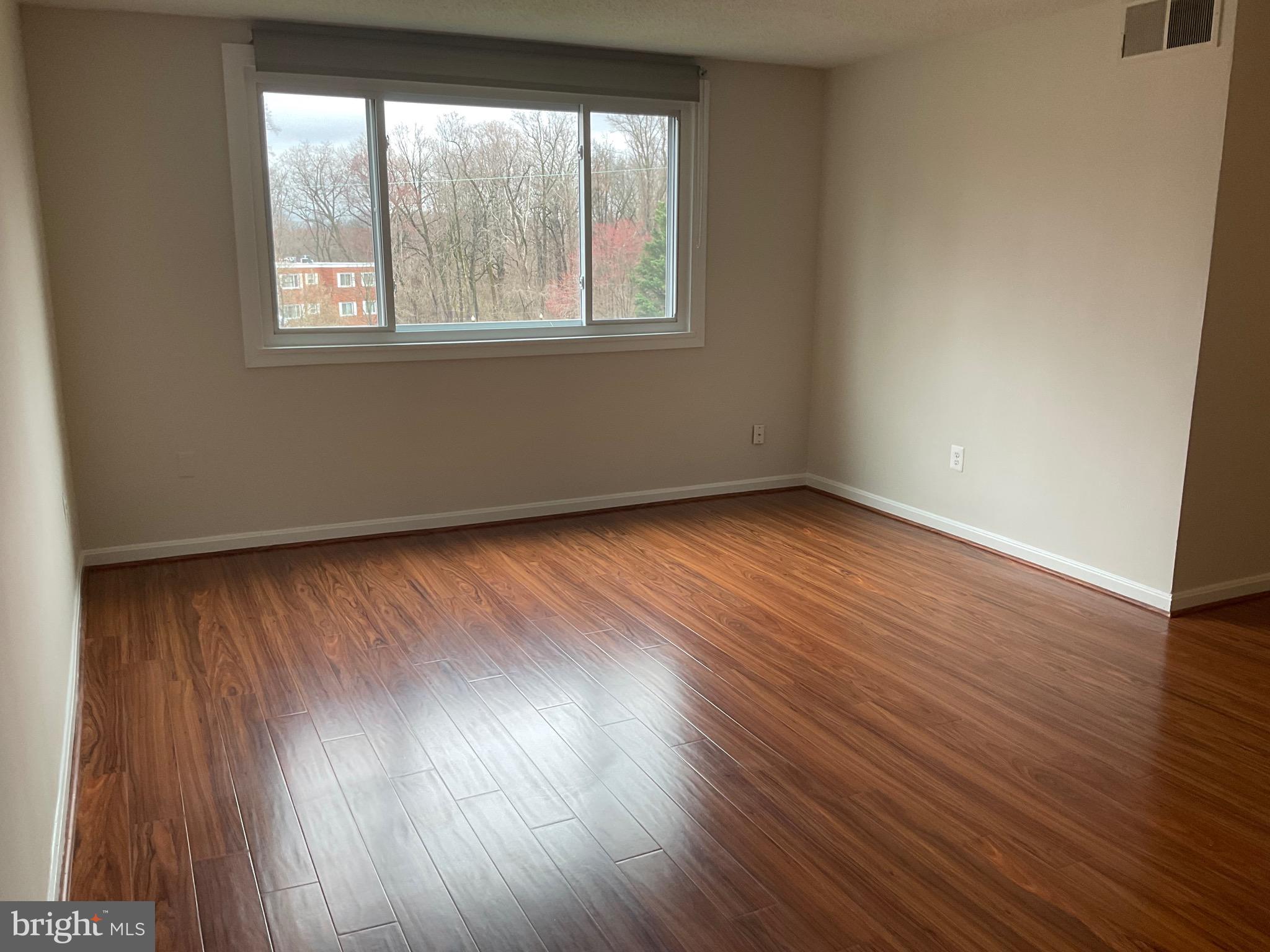 3825 Hamilton St #C-201