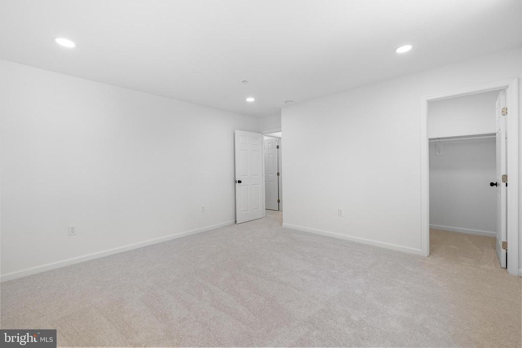 5114 Kennebunk Ter