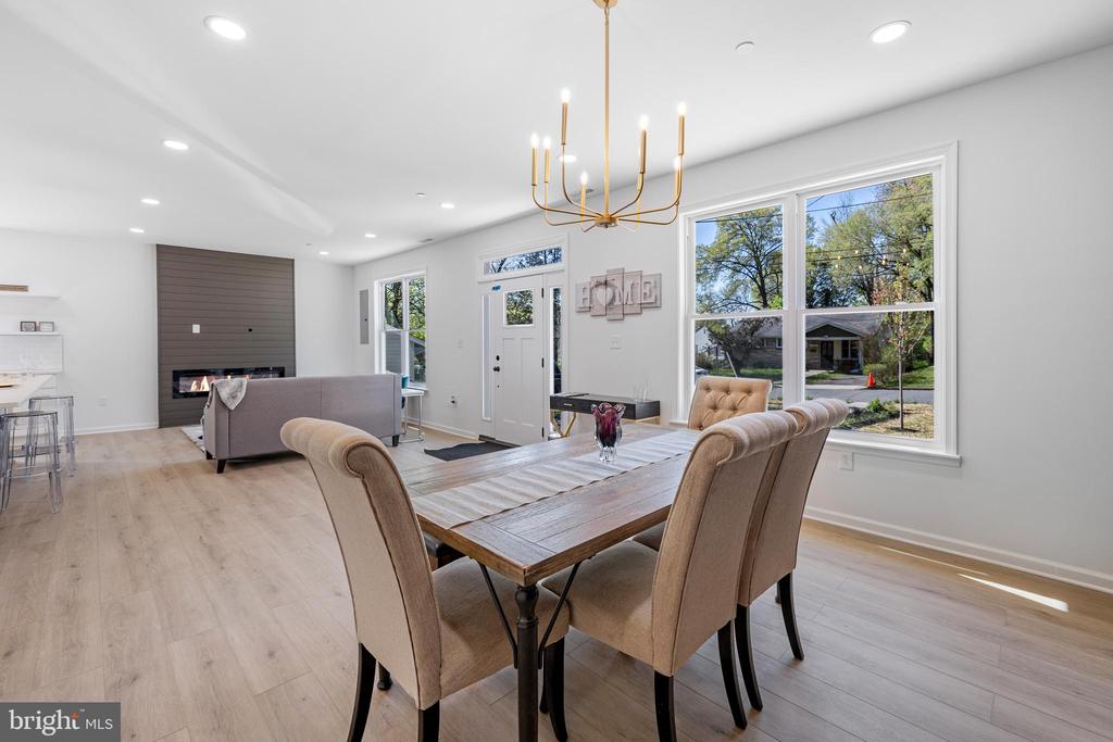 5114 Kennebunk Ter