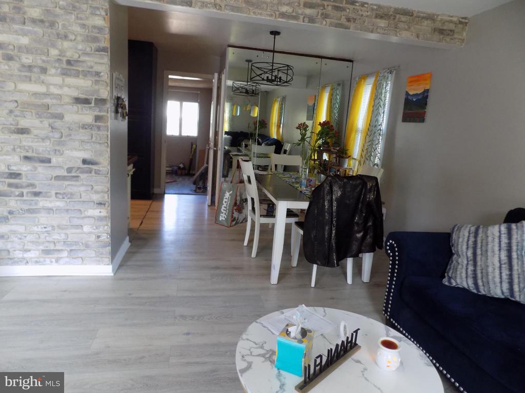5904 Choctaw Dr