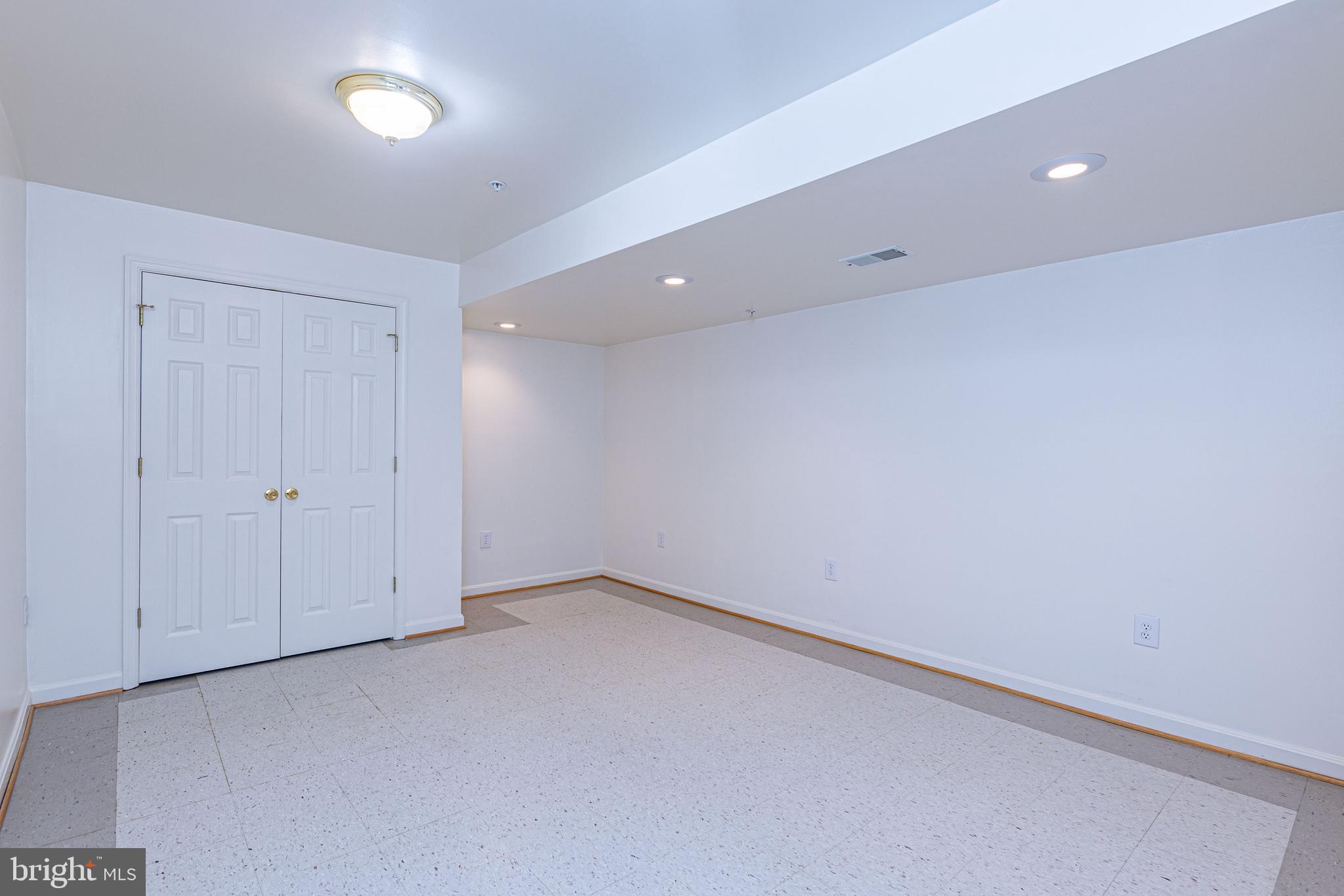 8909 della Ln