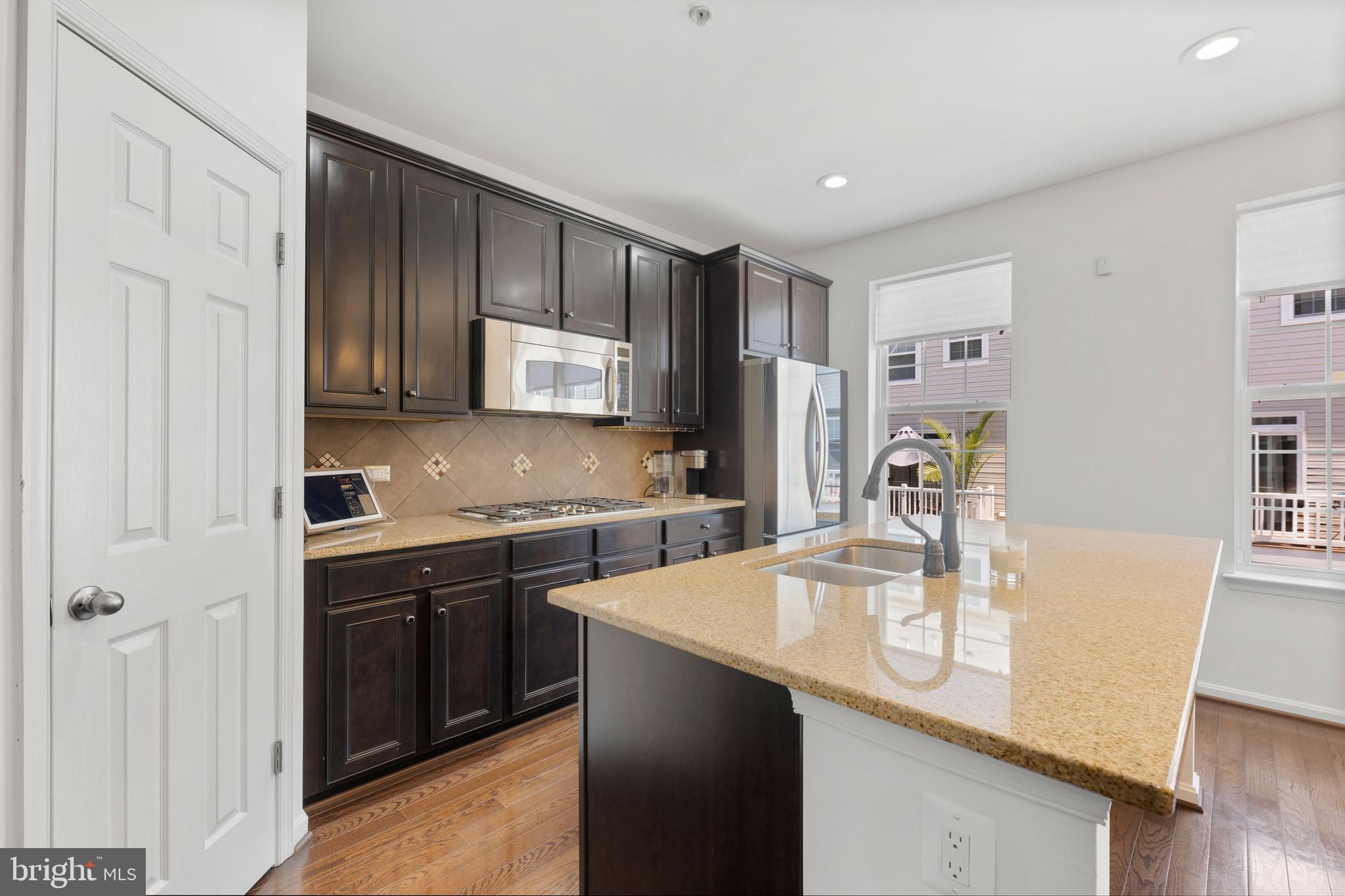 1707 Fernwood Dr