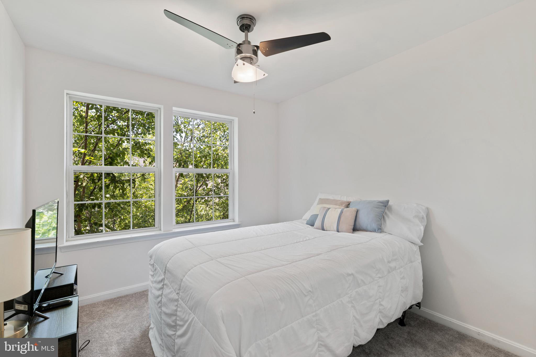 1707 Fernwood Dr