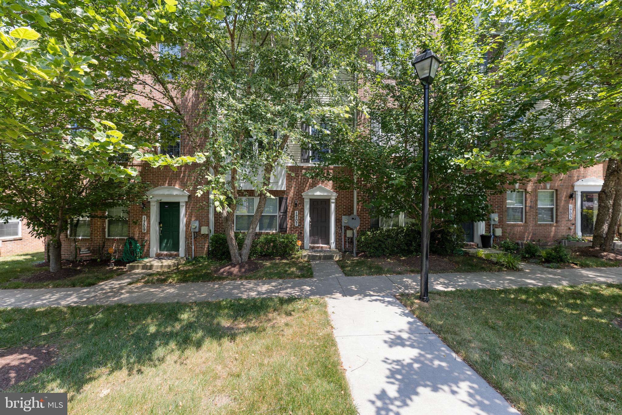 1707 Fernwood Dr