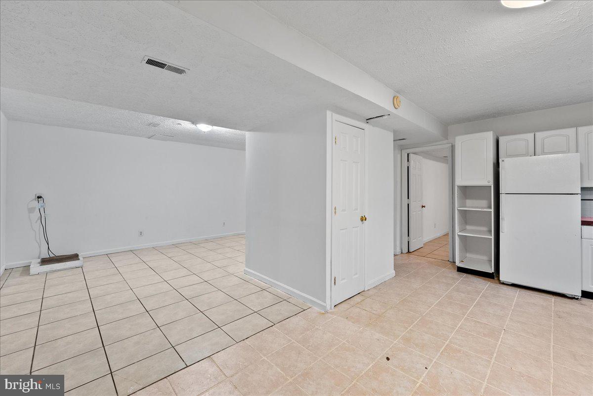 1923 Tall Timber Ct