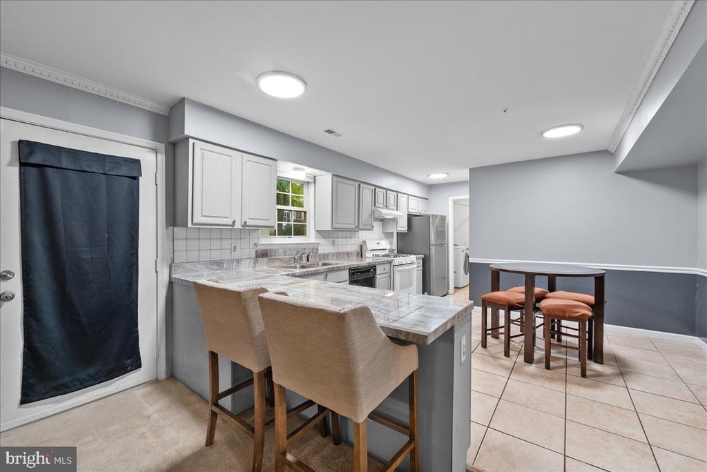 1923 Tall Timber Ct