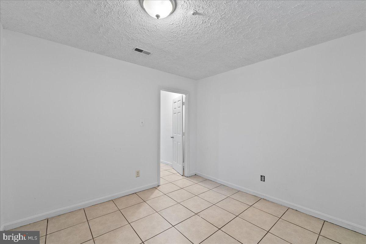 1923 Tall Timber Ct