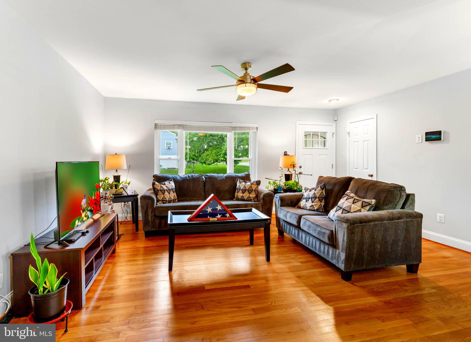 902 Sitka Ln