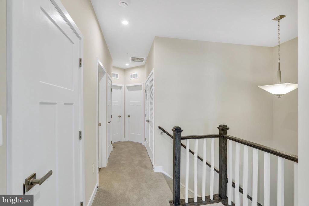 132 Matisse Lane