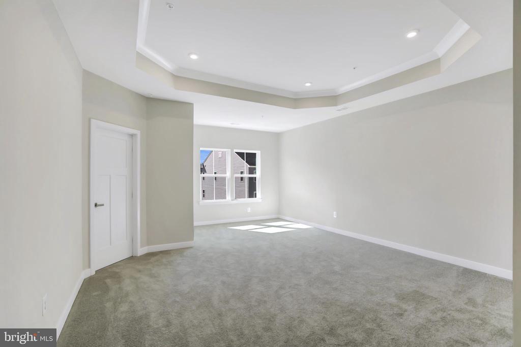 132 Matisse Lane