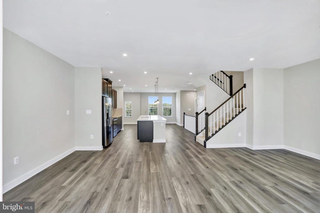 132 Matisse Lane