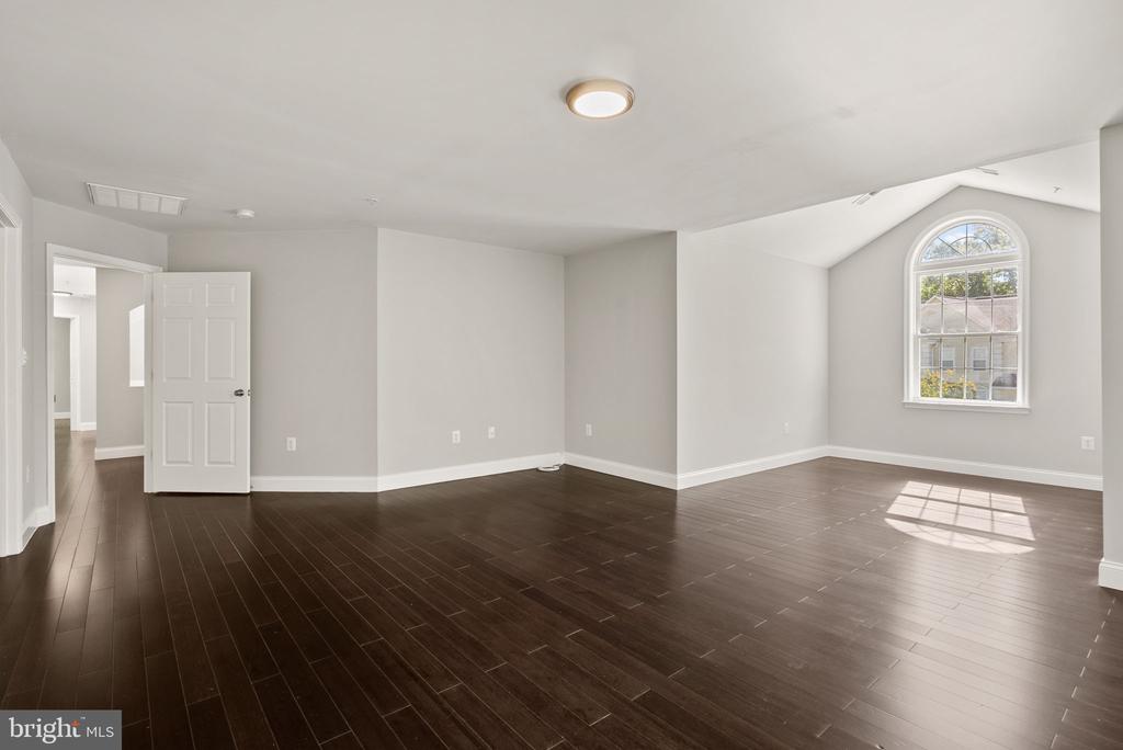 408 Cedar Rd