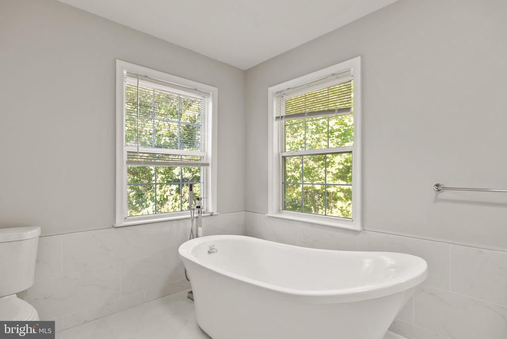 408 Cedar Rd