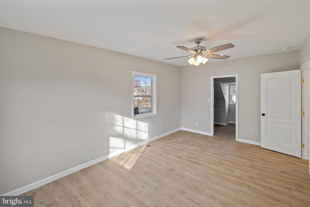 9107 Simpson Ln