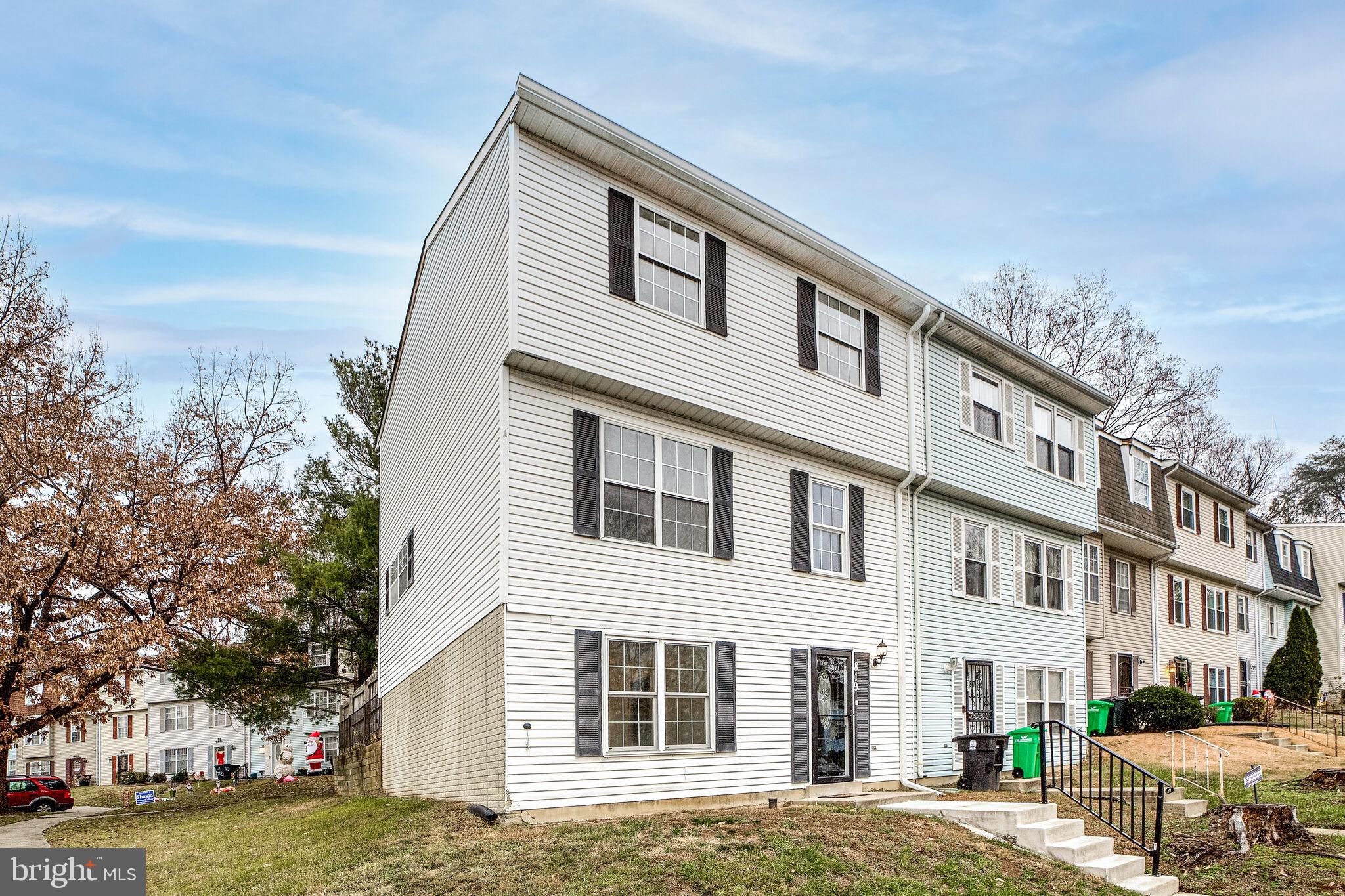 819 Rachel Ct