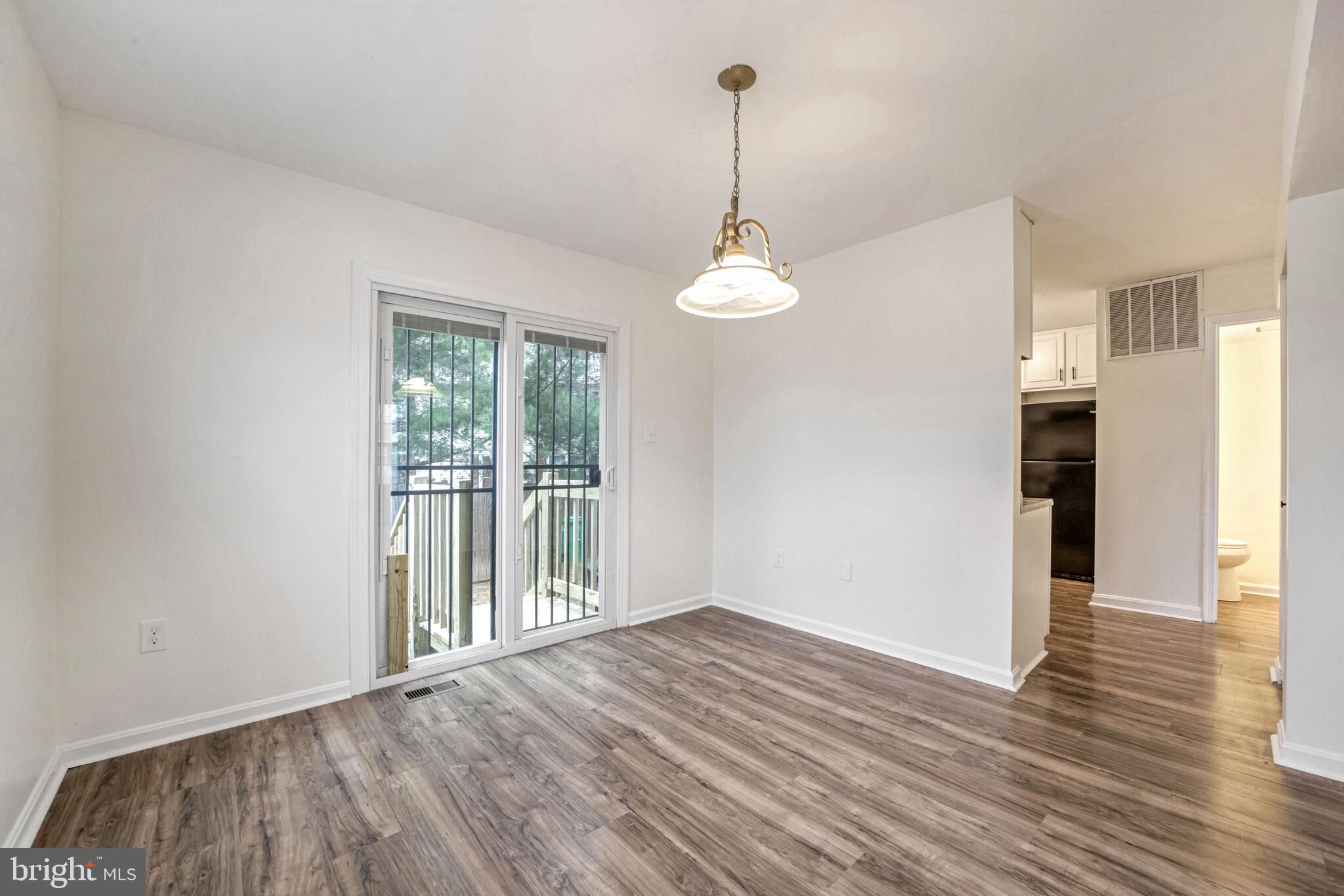 819 Rachel Ct