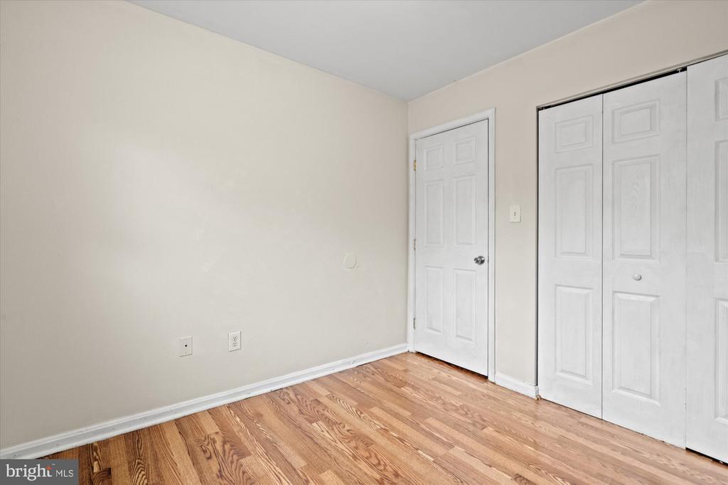 2214 Dawn Ln