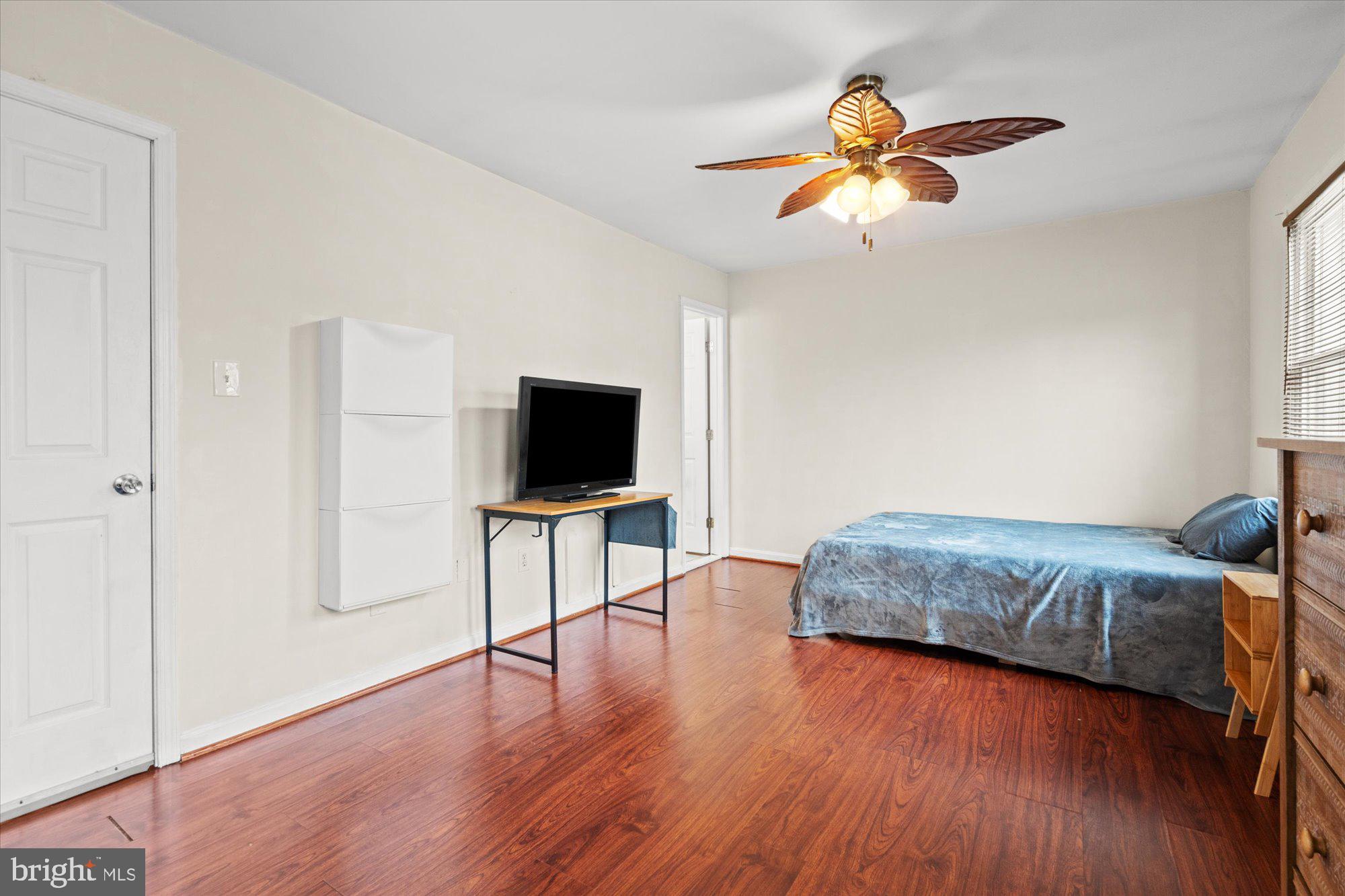 2214 Dawn Ln